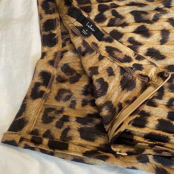 Lulu’s • Tasteful Living Leopard Print Satin Pleated Midi Skirt - Picture 5 of 5